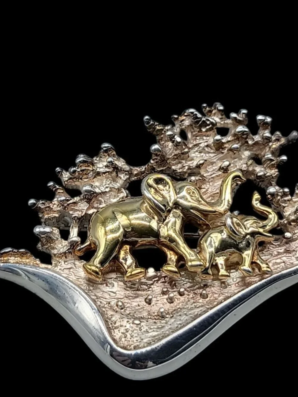 FB Sterling Silver w/10k Elephants Brooch Marching Through Detailed Scene